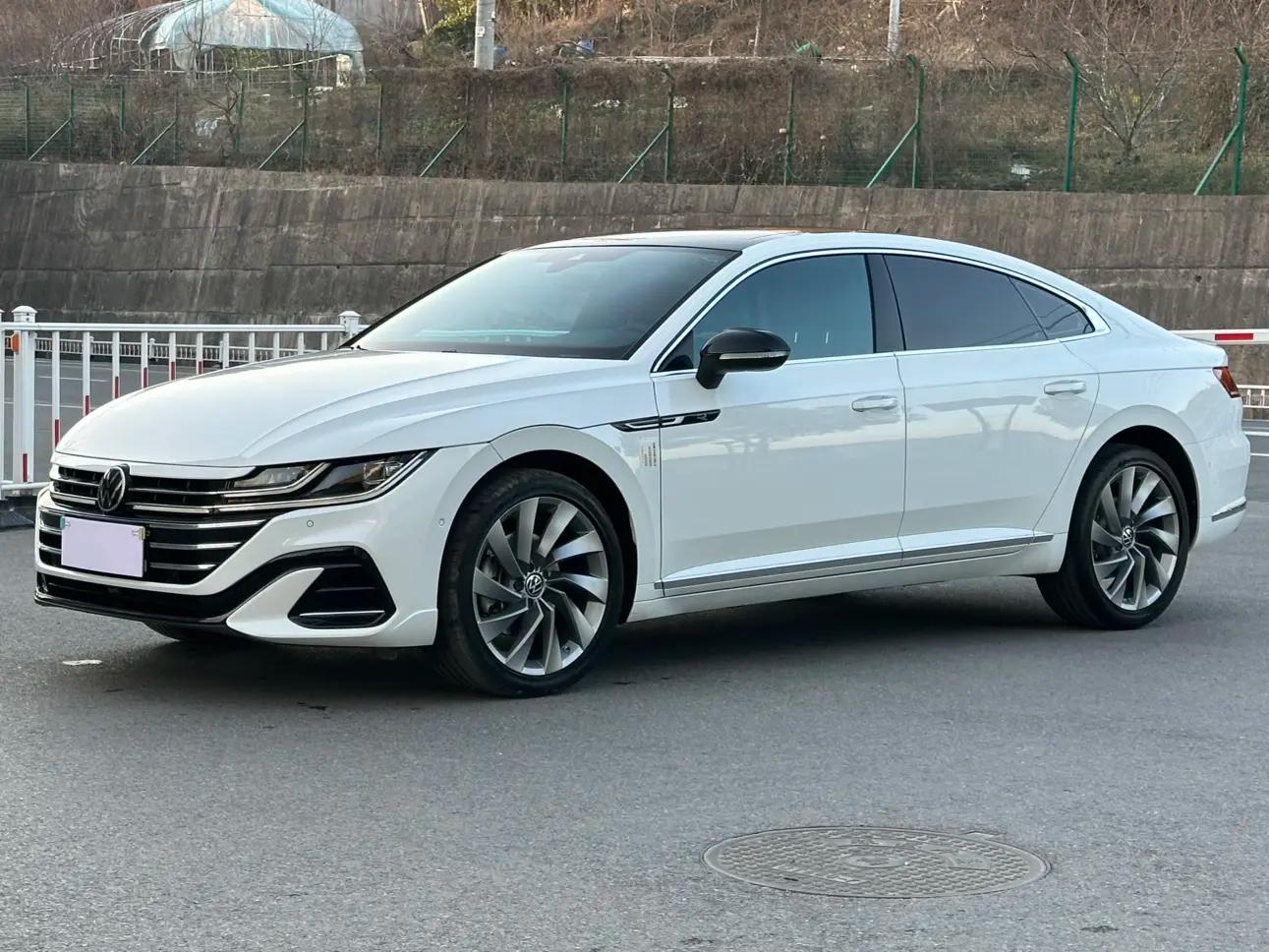 Volkswagen Arteon 2023 г. 37077 км.