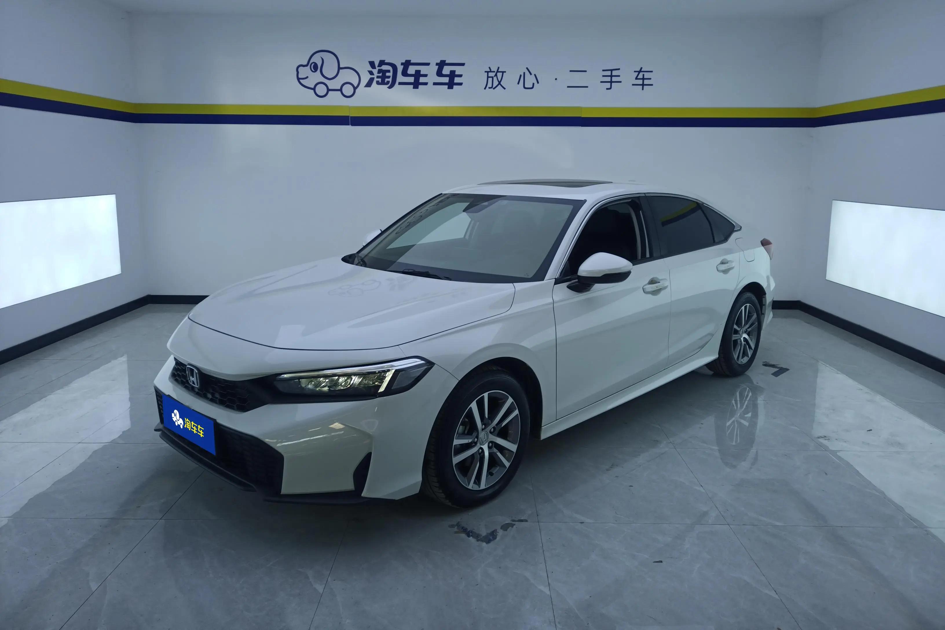 Honda Civic 2025 г. 7998 км.