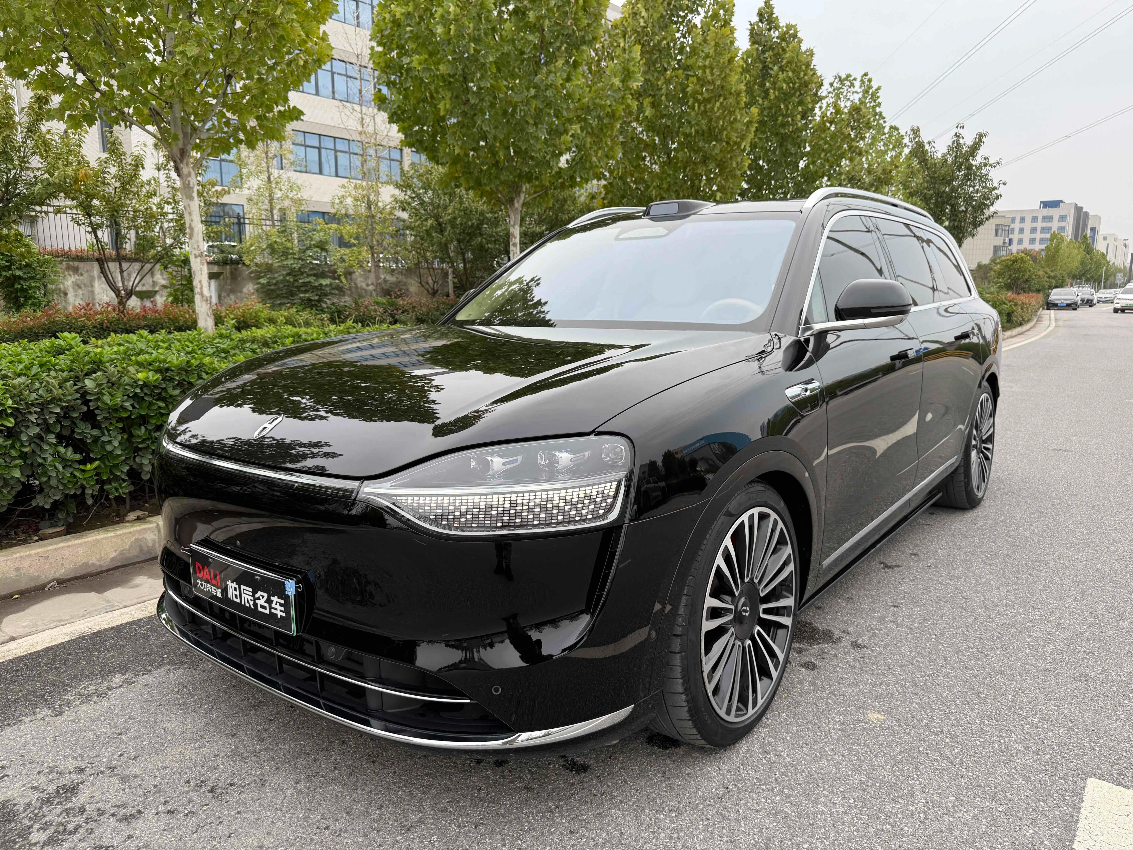 AITO M9 2024 г. 47149 км.