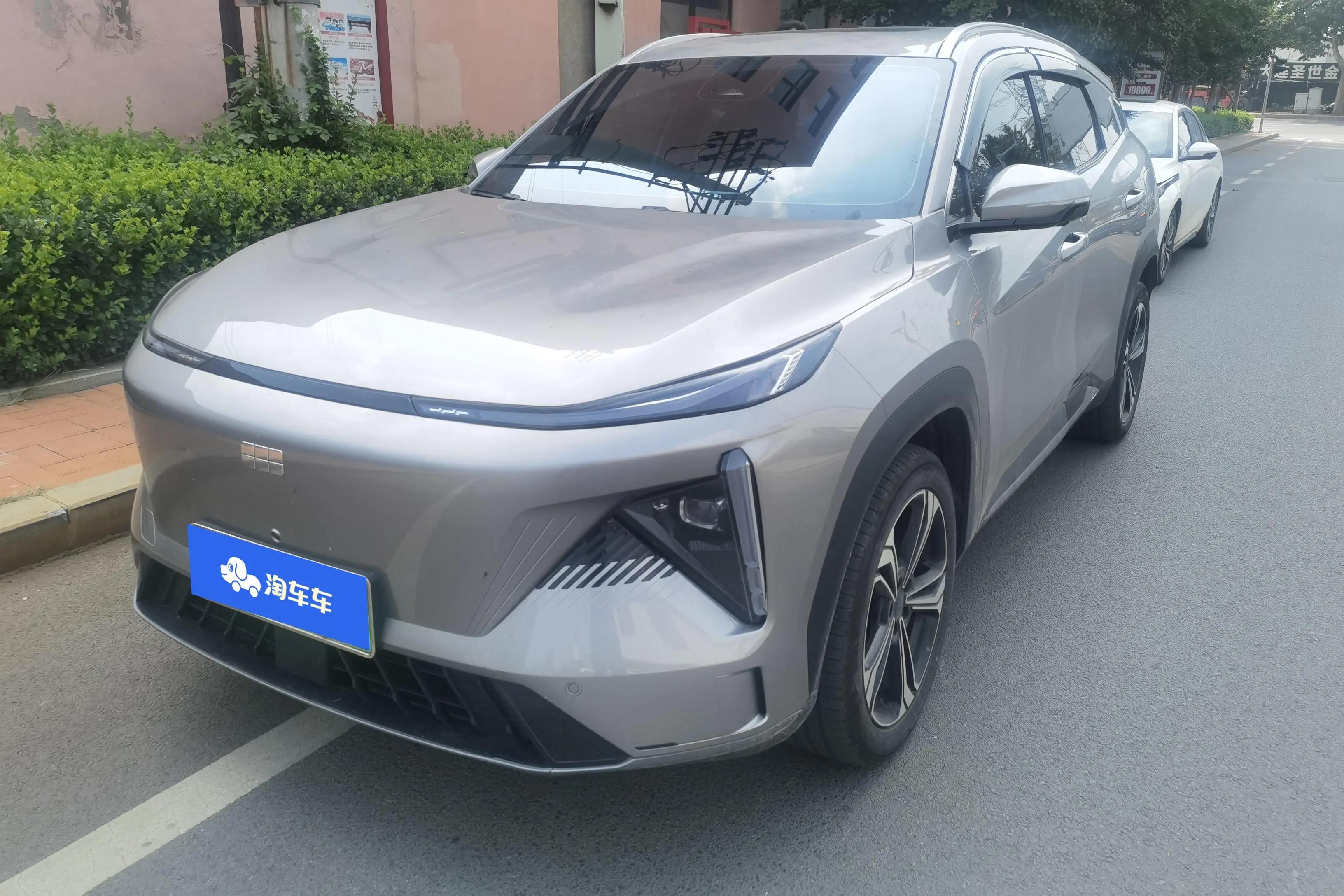 Geely Galaxy L7 2024 г. 16074 км.