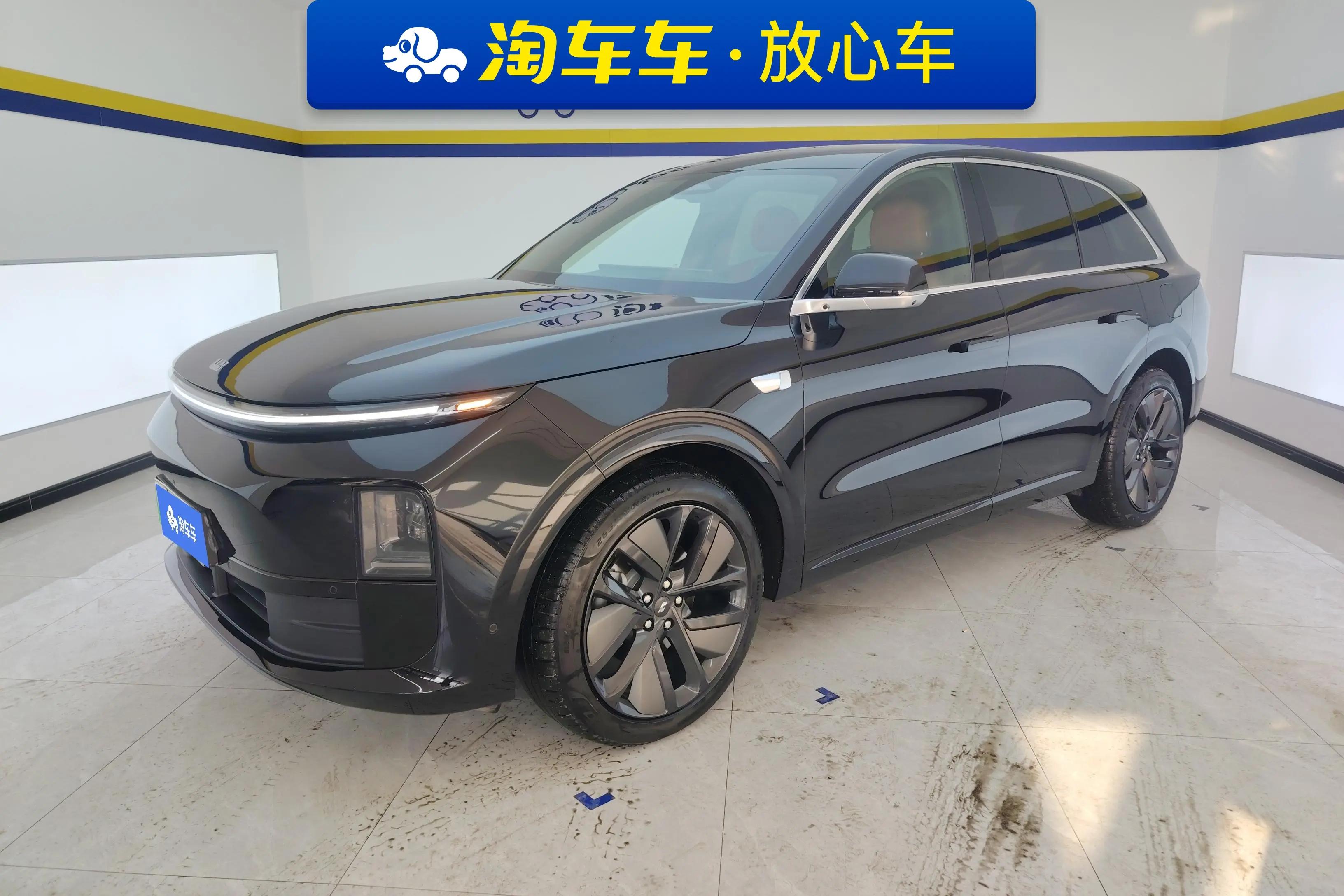 Lixiang L6 2025 г. 29355 км.