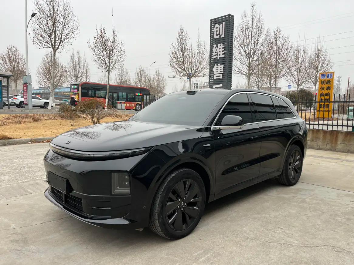 Lixiang L6 2025 г. 15053 км.