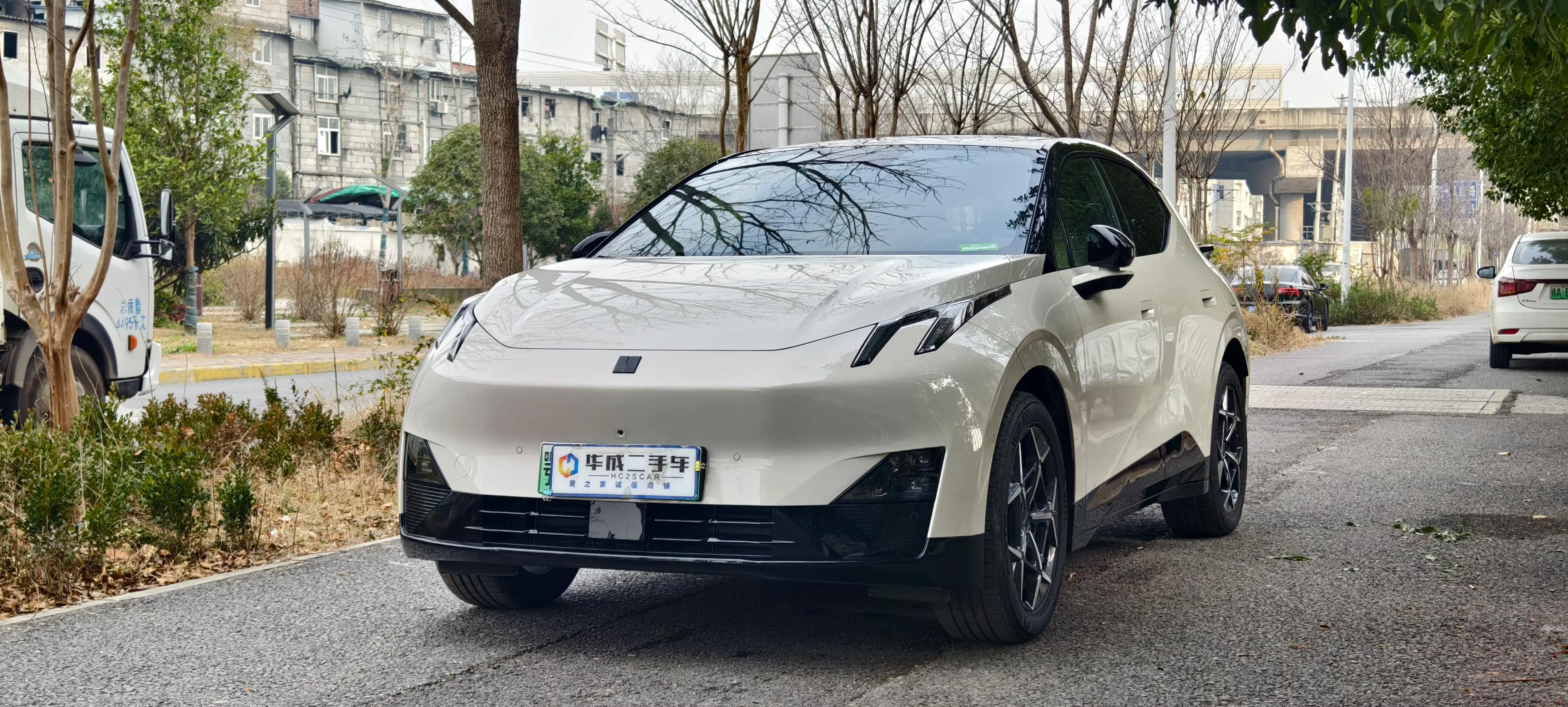 Lynk & Co Z20 2025 г. 7063 км.