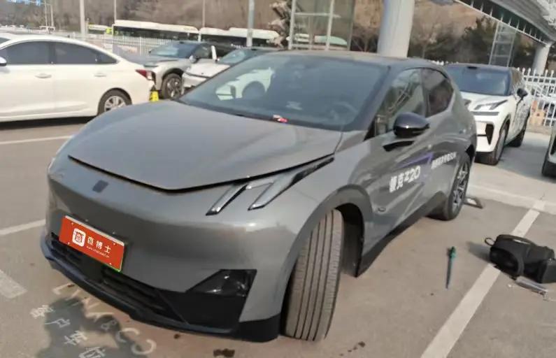 Lynk & Co Z20 2025 г. 12062 км.