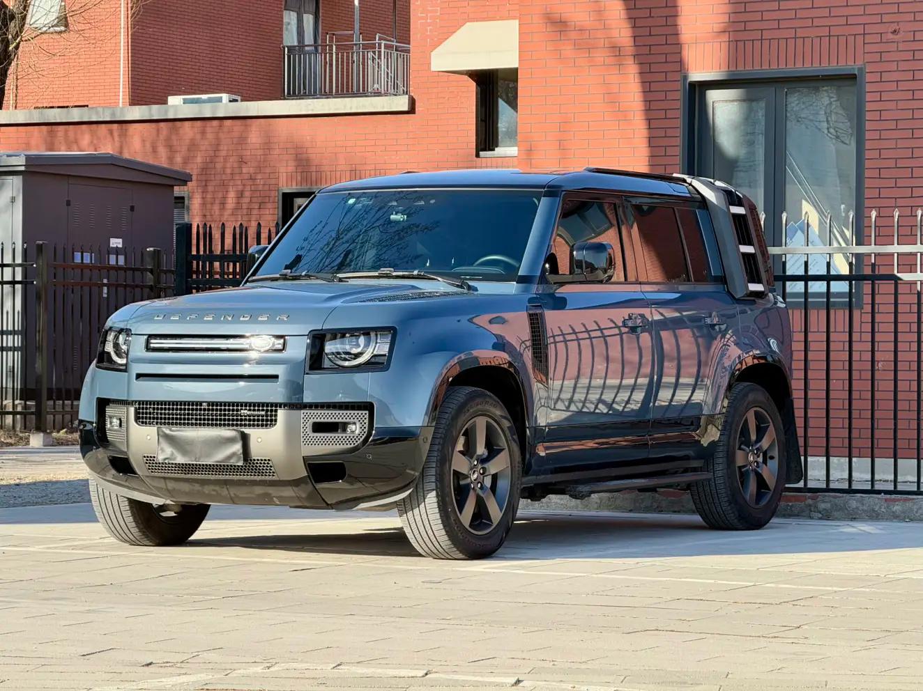 Land Rover Guard 2022 г. 18046 км.