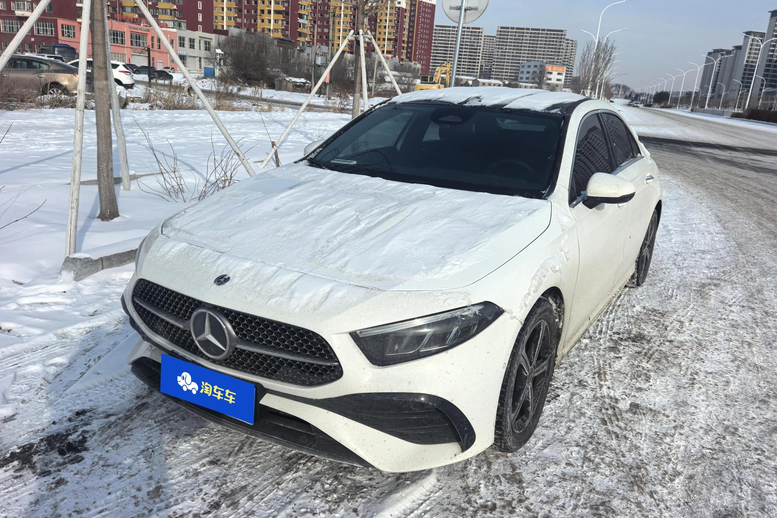Mercedes-Benz Mercedes Benz A Class 2024 г. 14517 км.