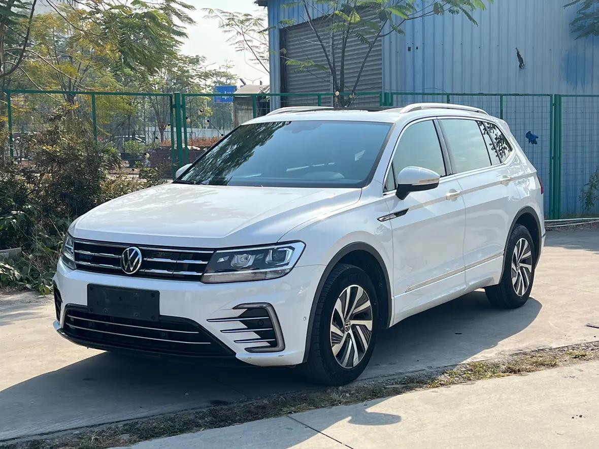 Volkswagen Tiguan L PHEV 2021 г. 96068 км.