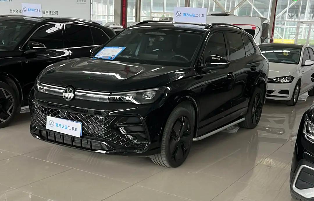 Volkswagen Tiguan L 2024 г. 6087 км.