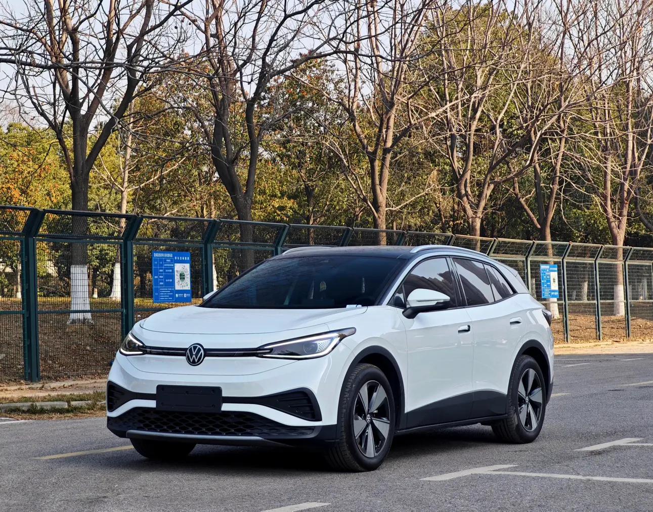 Volkswagen ID.4X 2025 г. 14096 км.