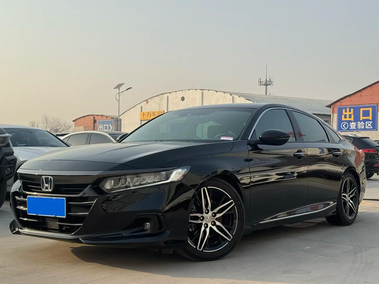 Honda Accord 2022 г. 73120 км.