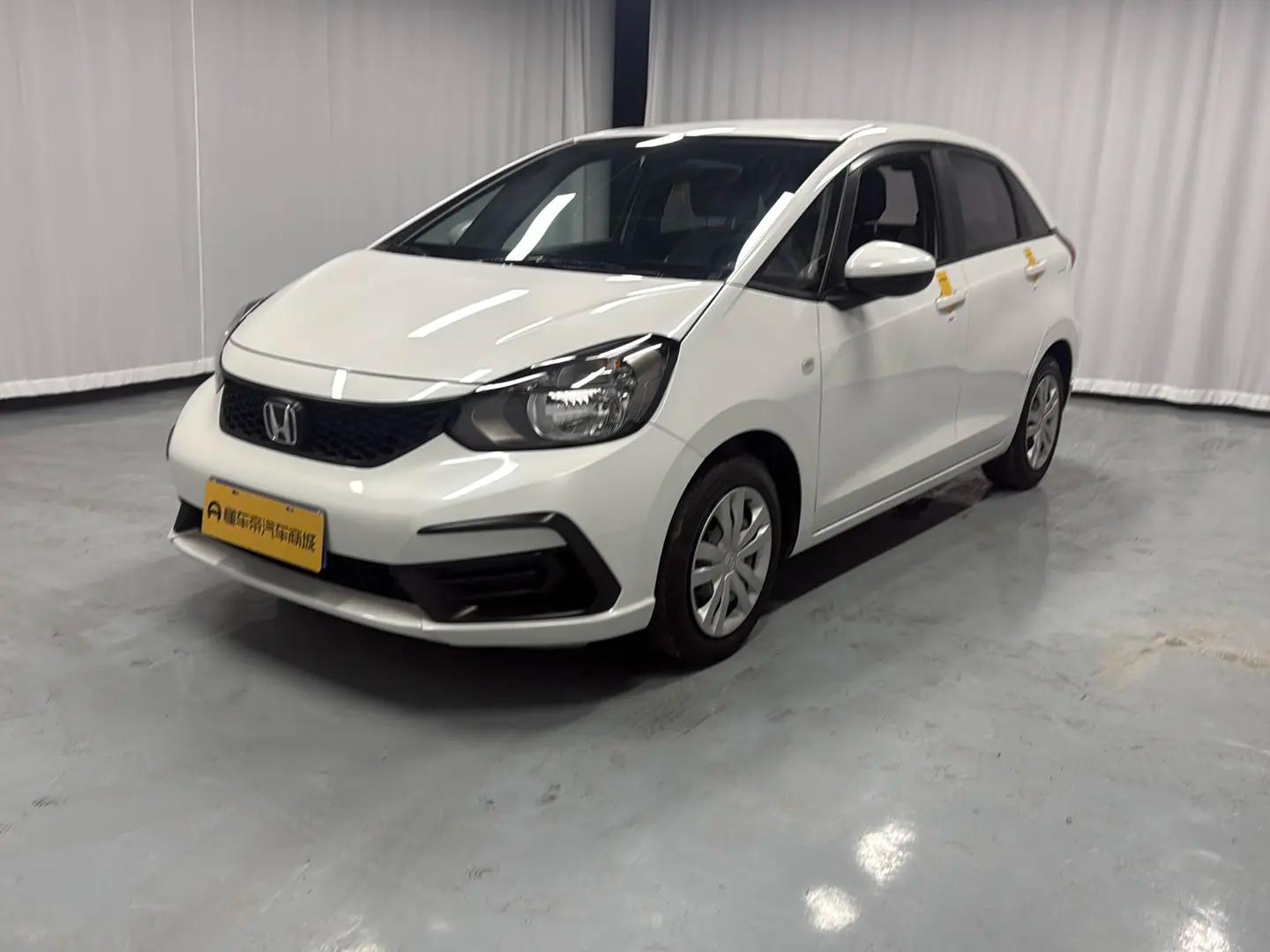 Honda Fit 2023 г. 13801 км.