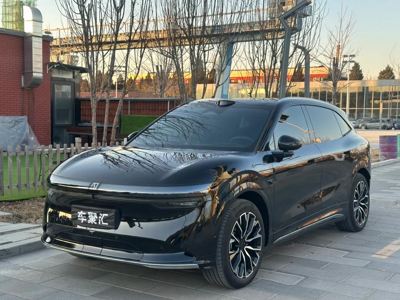 ZEEKR 7X 2025 г. 6054 км.