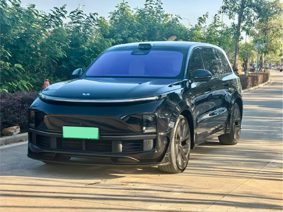 Lixiang L9 2023 г. 74149 км.