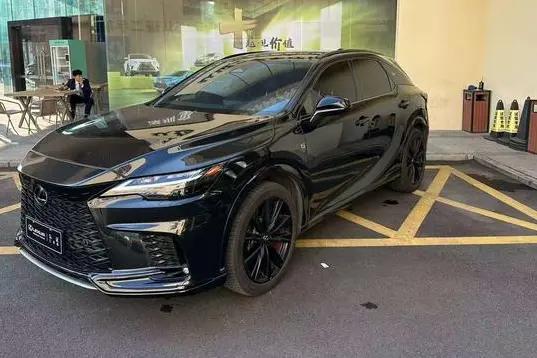 Lexus RX 2023 г. 48076 км.