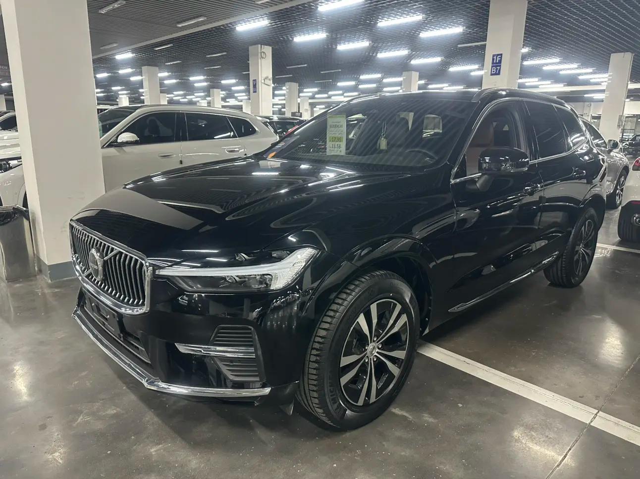 Volvo XC60 2022 г. 38398 км.