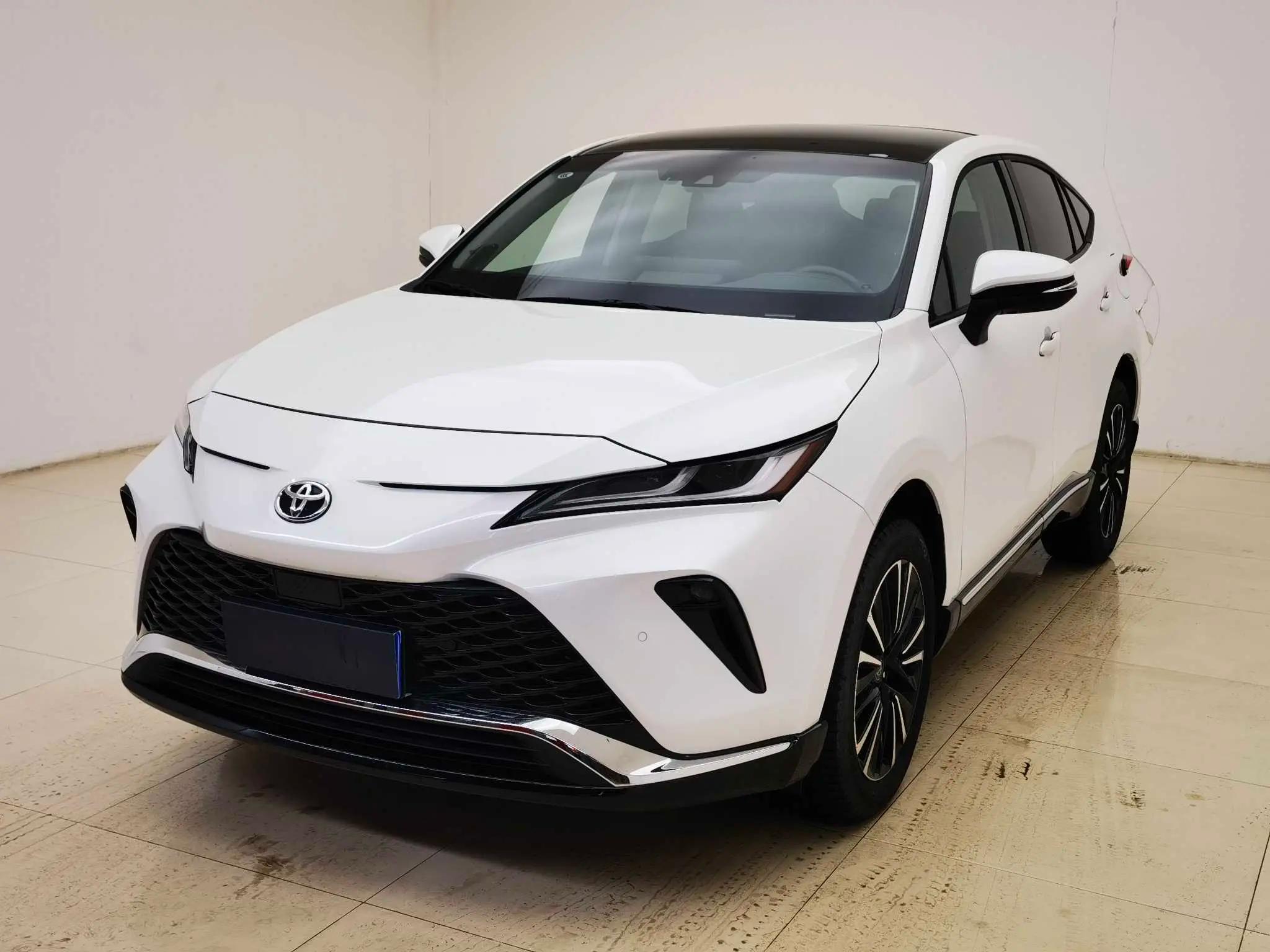 Toyota Venza 2024 г. 19082 км.