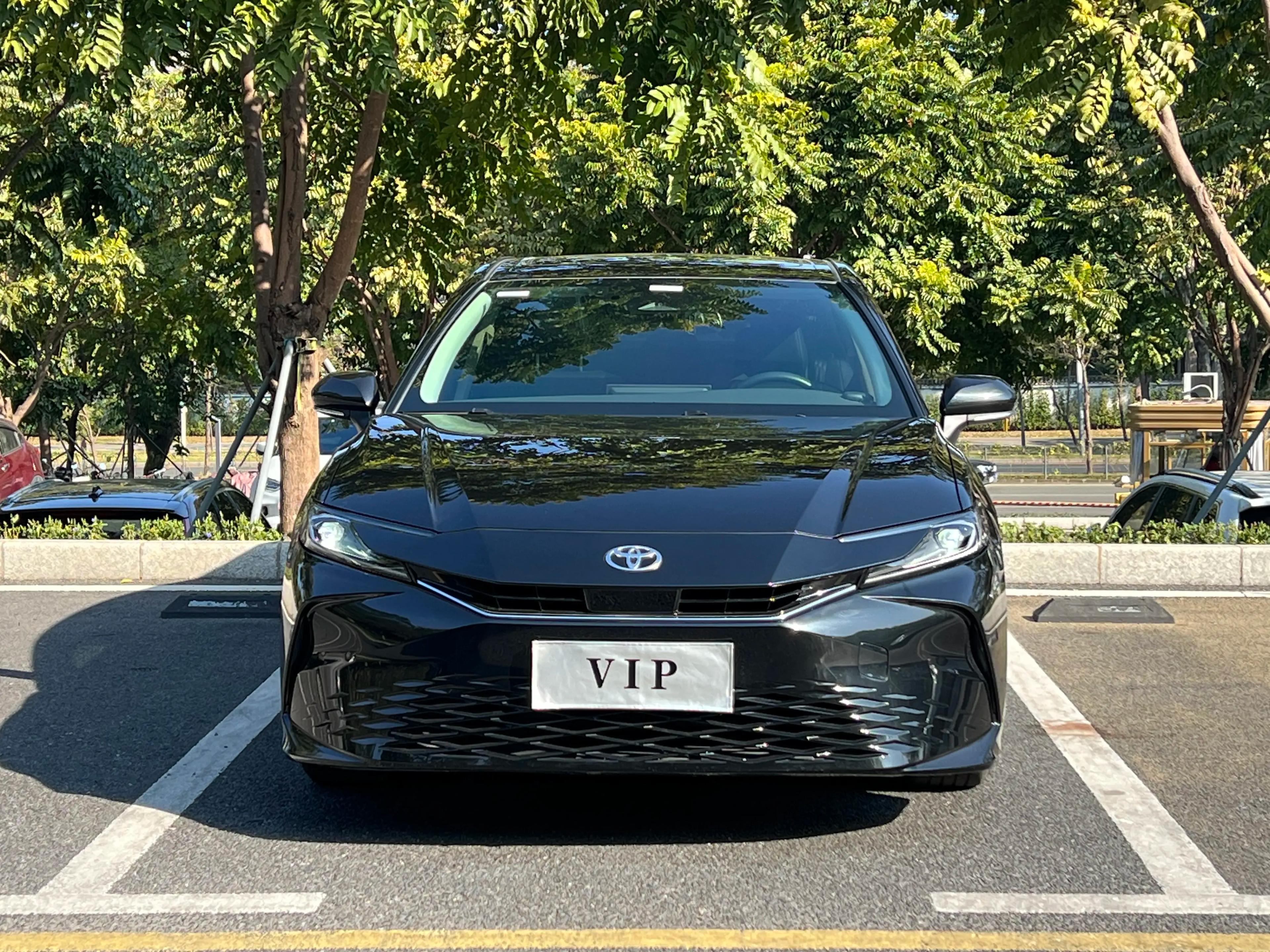 Toyota Camry 2024 г. 17713 км.