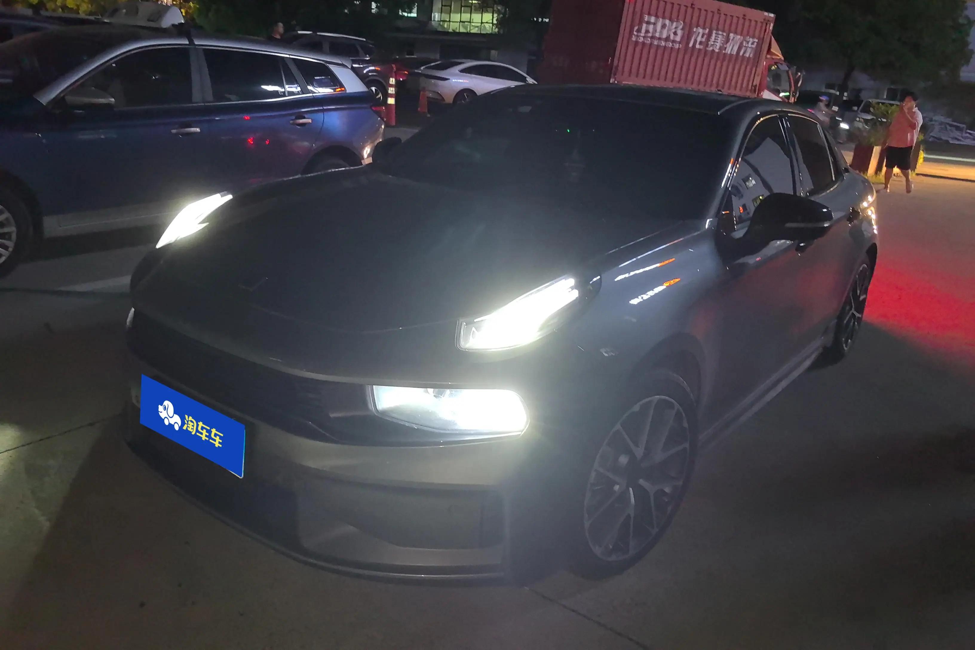 Lynk & Co 03 2021 г. 35405 км.