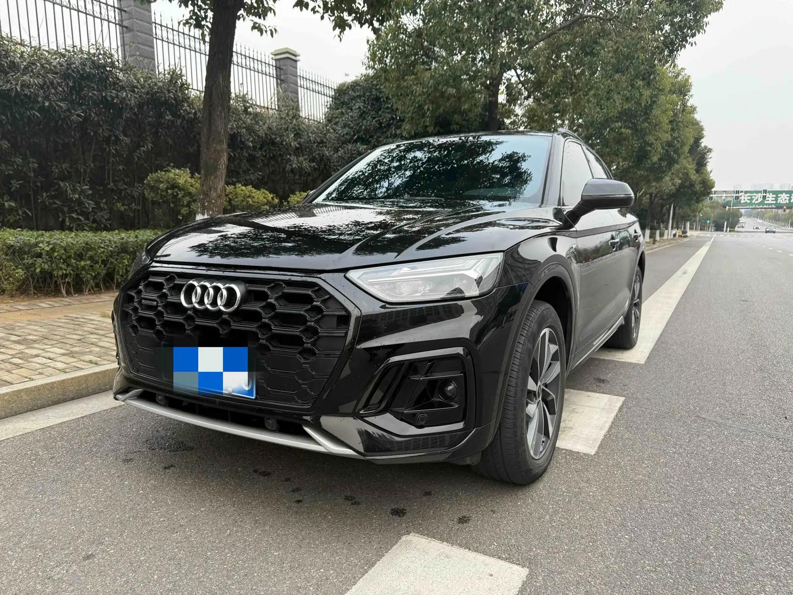 Audi Q5L 2023 г. 38137 км.