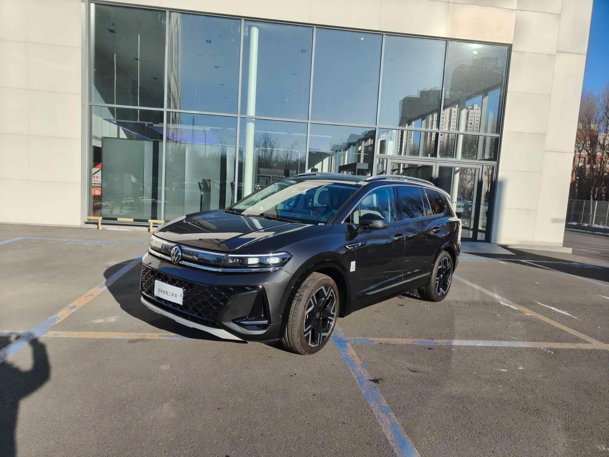 Volkswagen Talagon 2025 г. 3049 км.