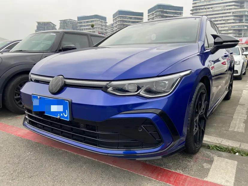 Volkswagen Golf 2021 г. 30000 км.