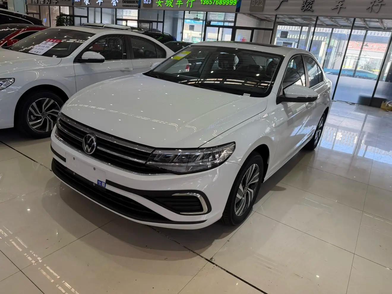 Volkswagen Bora 2025 г. 237 км.