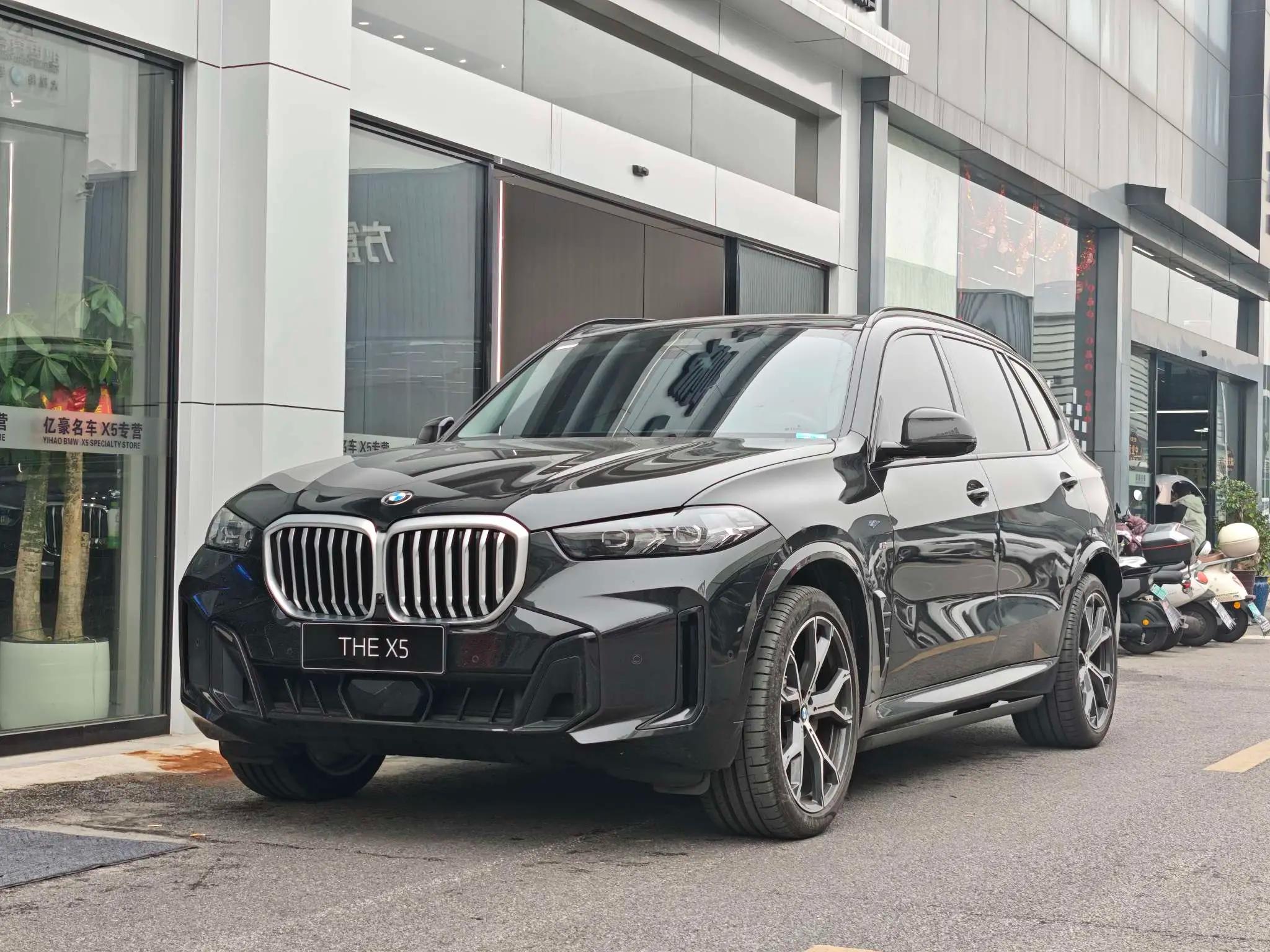 BMW X5 2024 г. 8067 км.
