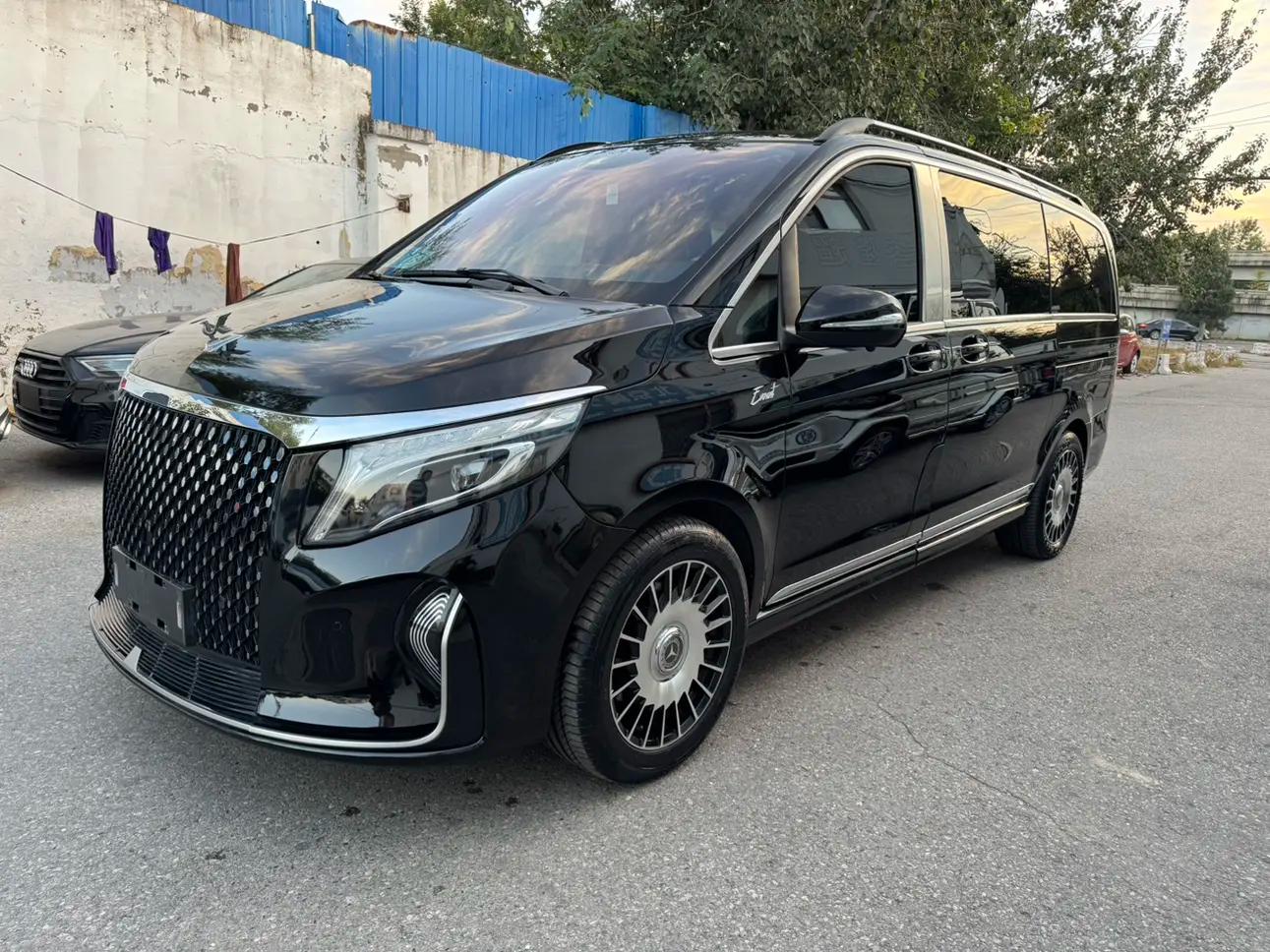 Mercedes-Benz Mercedes Benz V Class 2021 г. 66008 км.