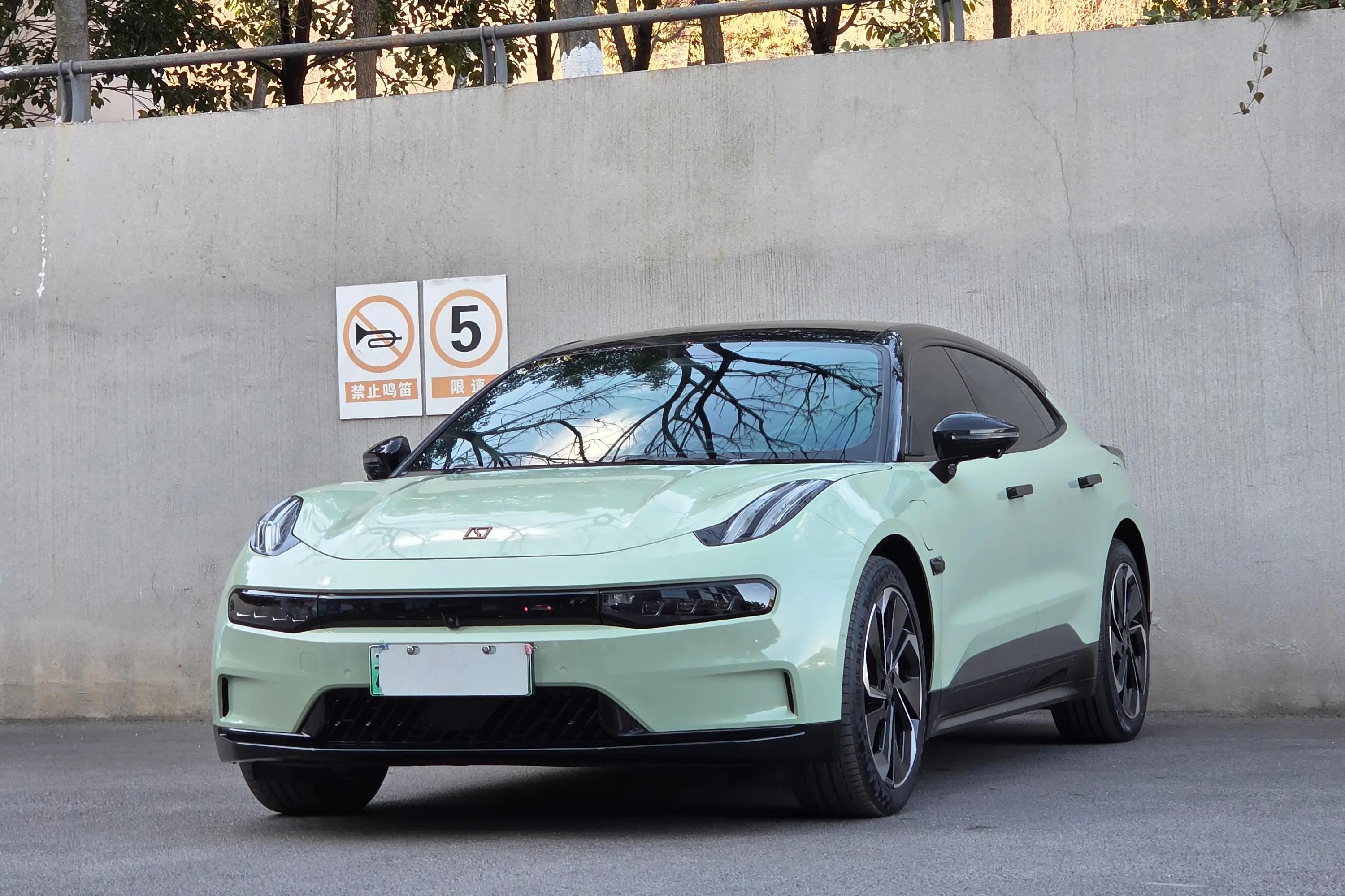 ZEEKR 001 2021 г. 86123 км.