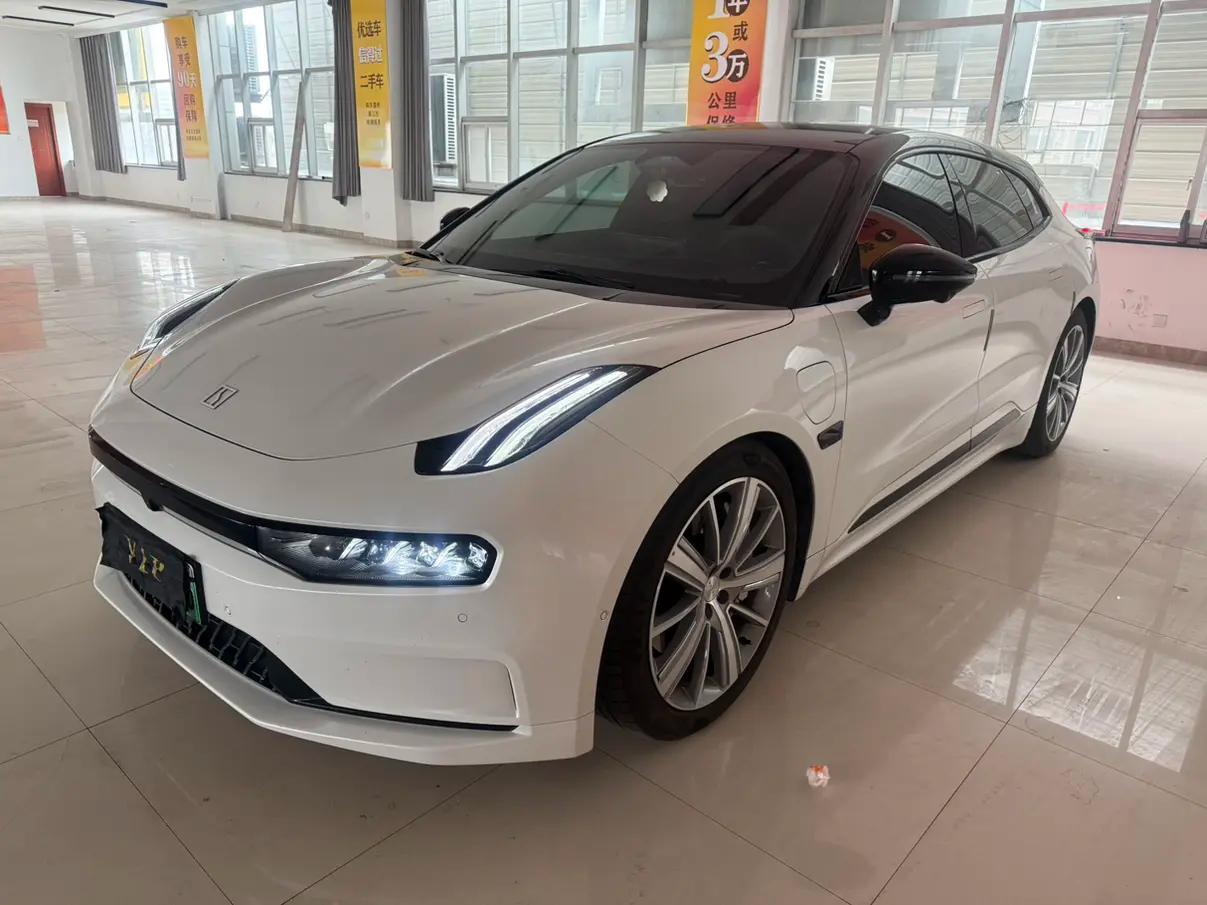 ZEEKR 001 2023 г. 57125 км.