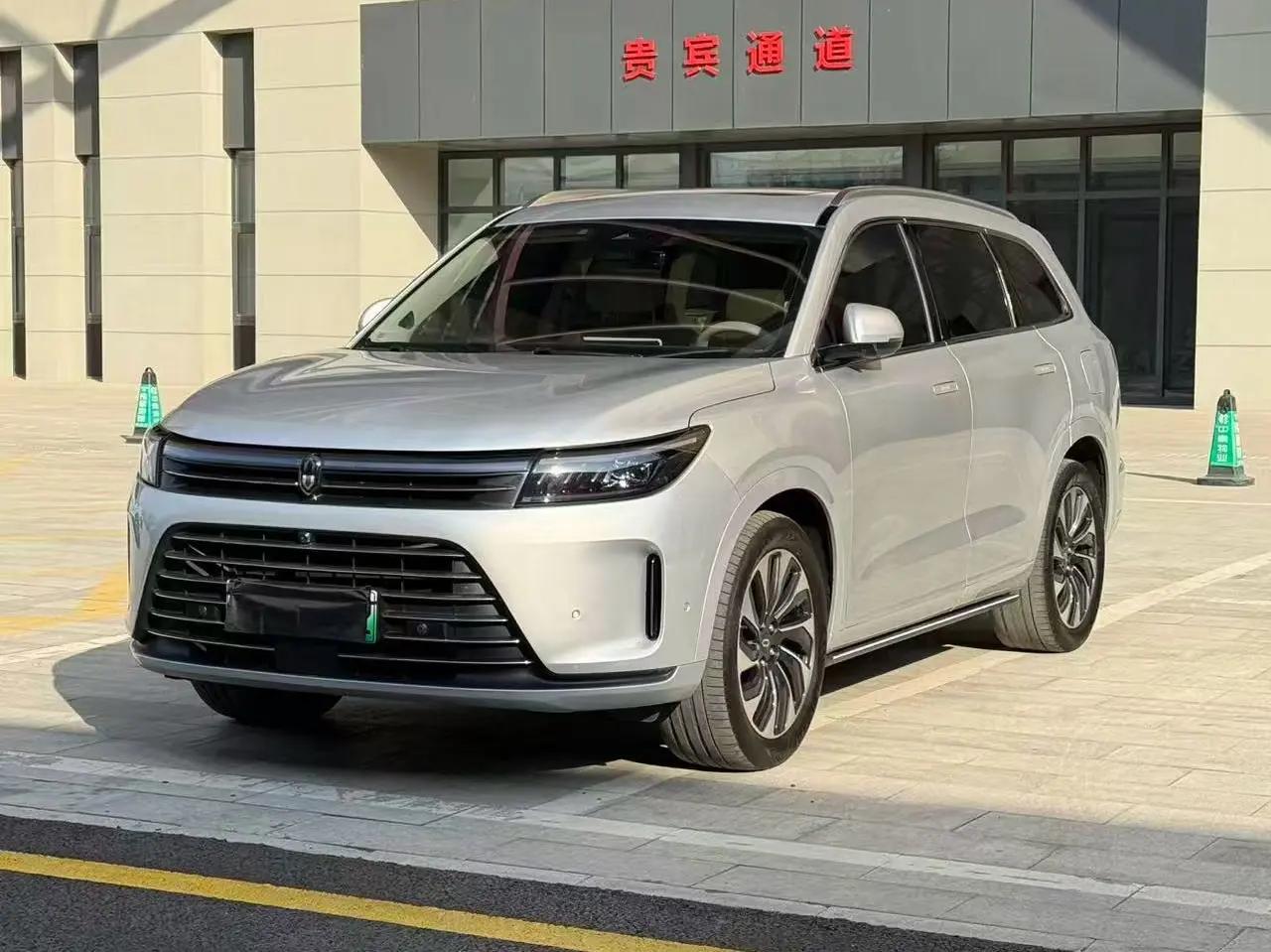 AITO M7 2023 г. 50087 км.