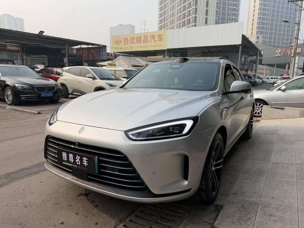 AITO M5 2024 г. 25135 км.