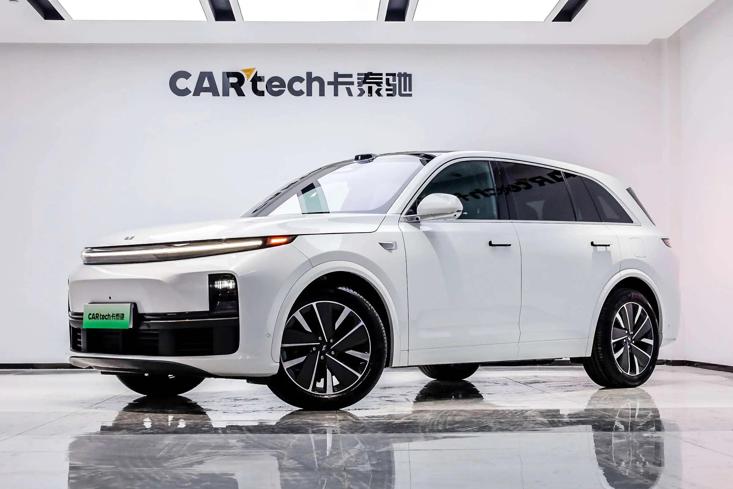 Lixiang L7 2025 г. 9113 км.