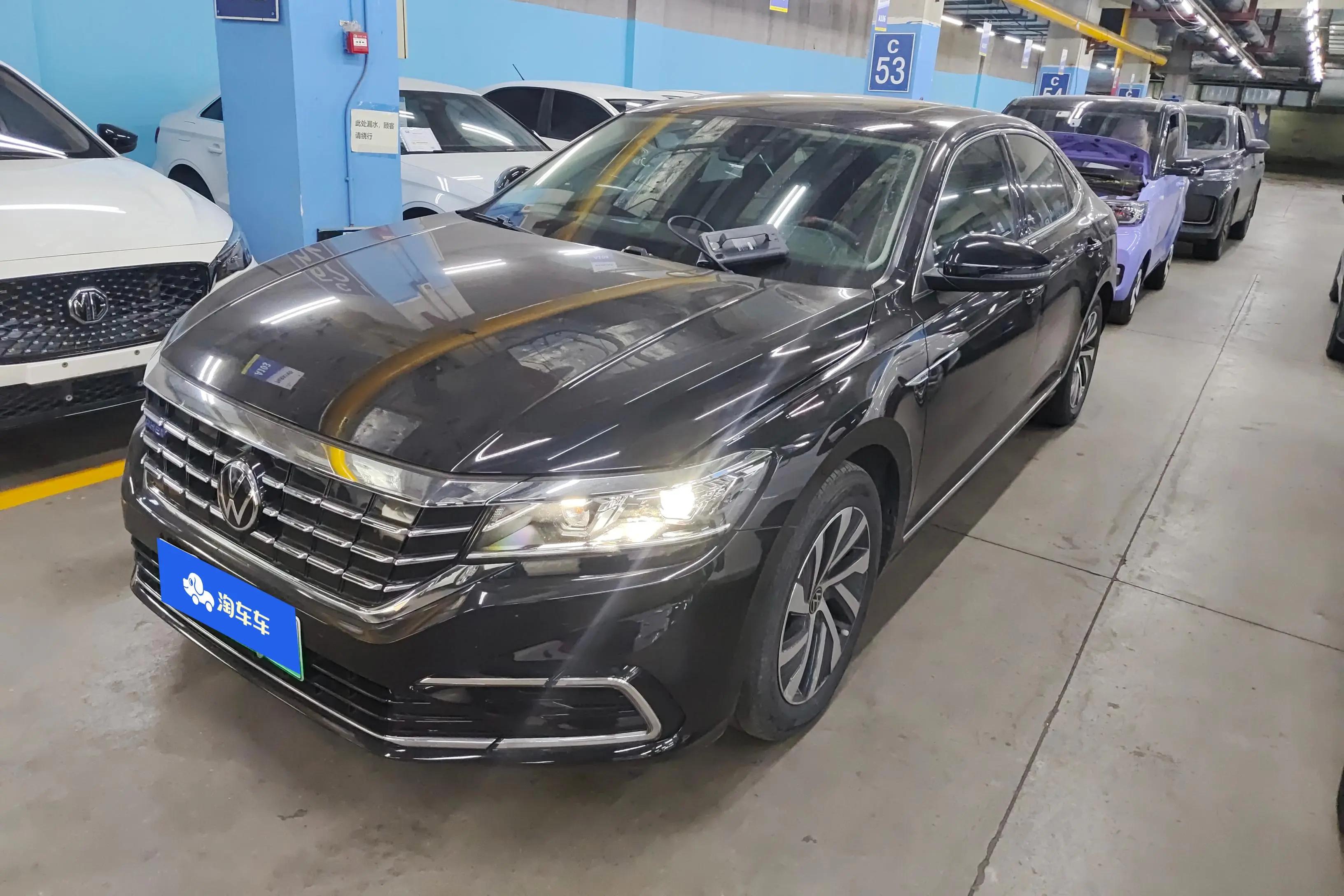 Volkswagen Passat PHEV 2021 г. 81981 км.