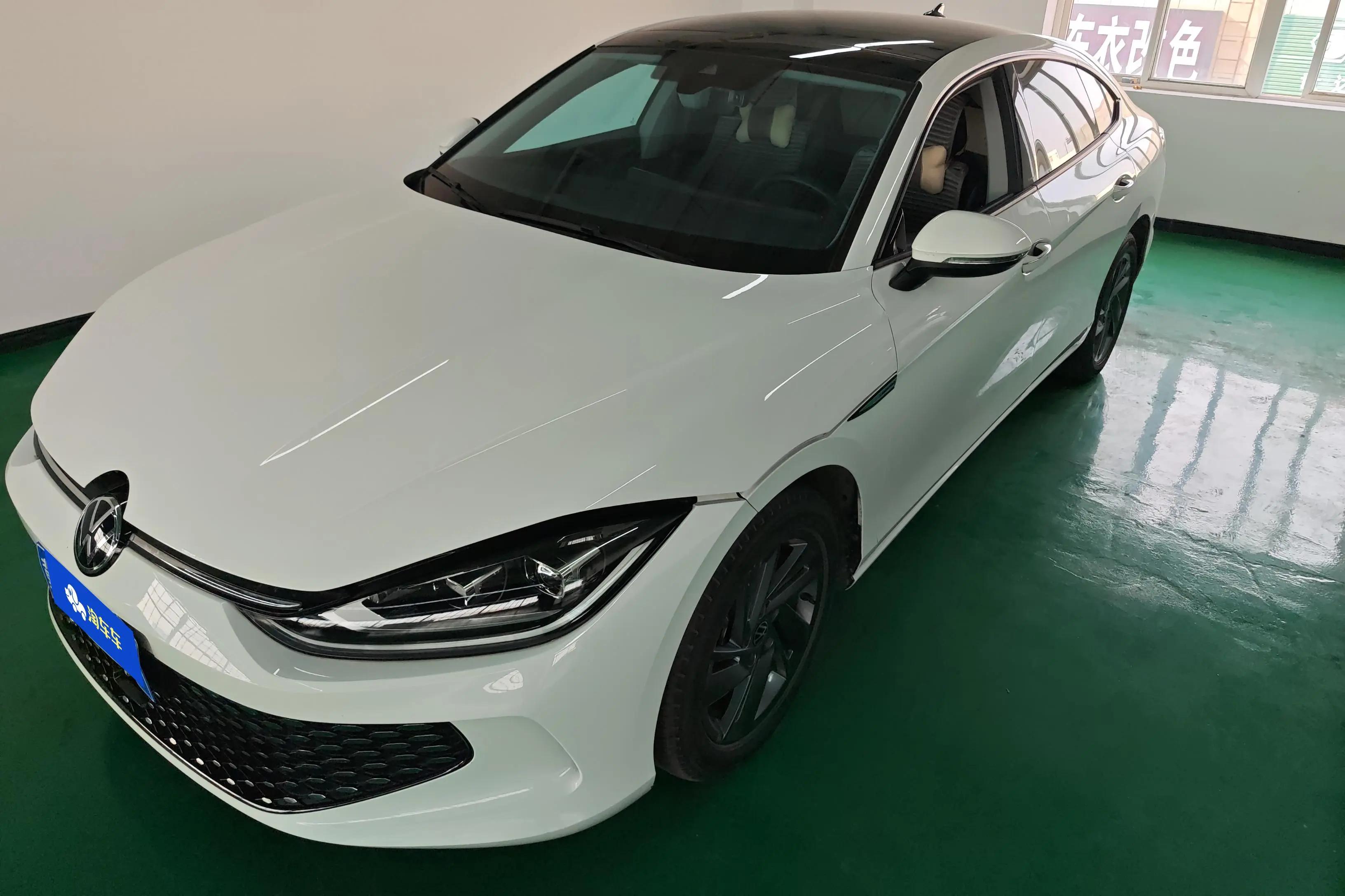Volkswagen Lamando 2024 г. 21112 км.