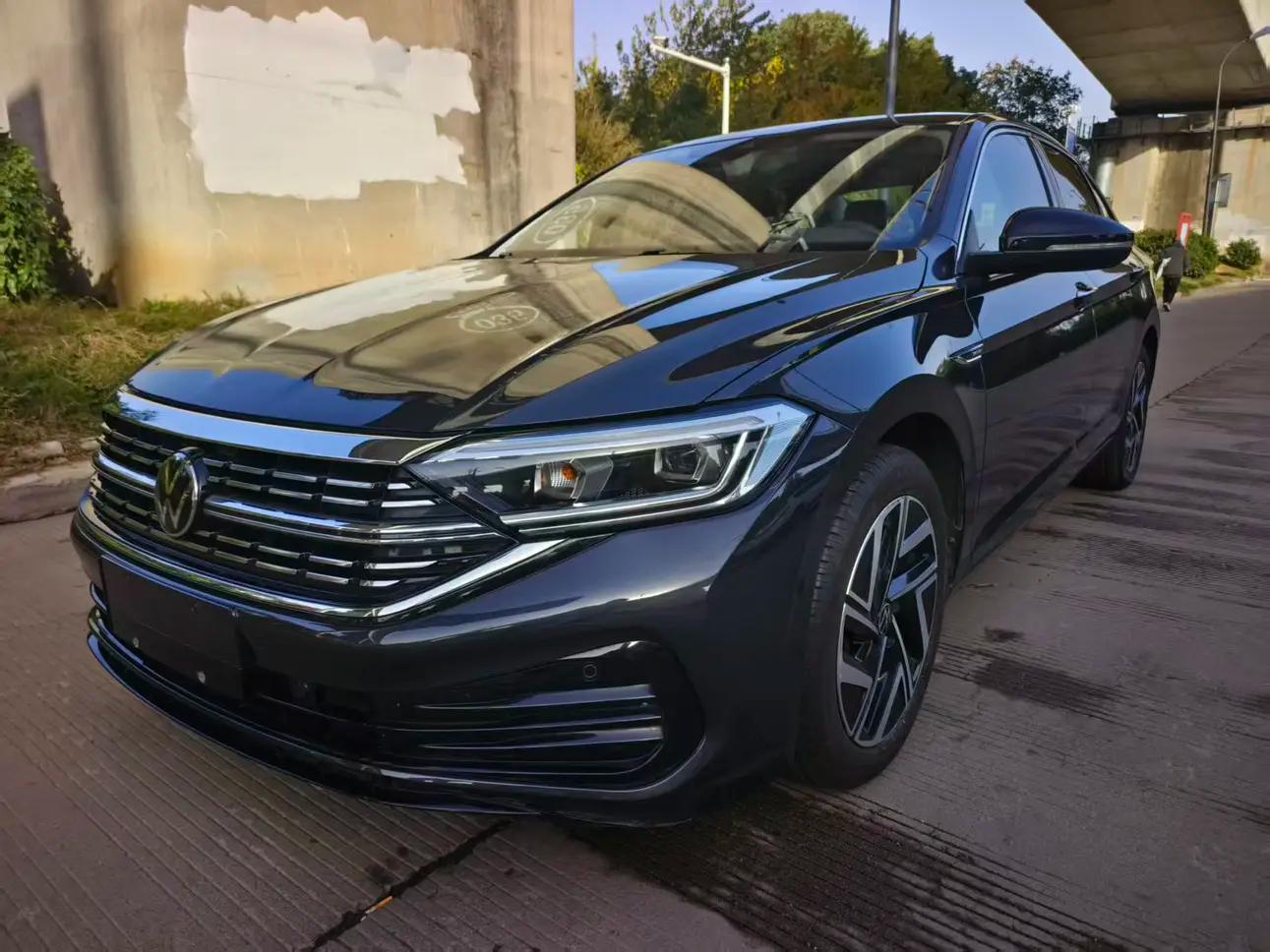 Volkswagen Sagitar 2023 г. 50031 км.