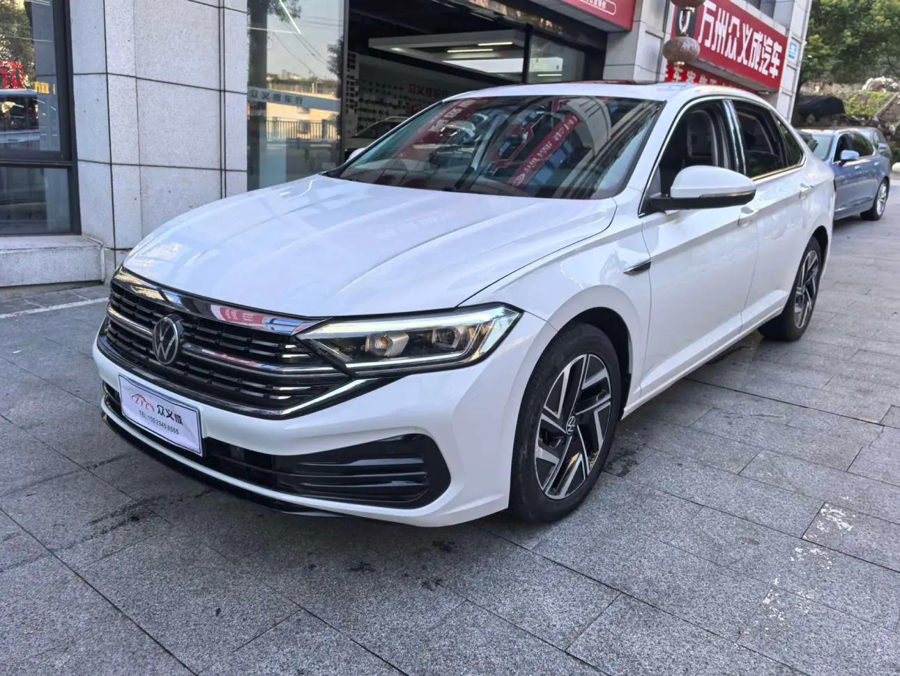 Volkswagen Sagitar 2023 г. 68033 км.