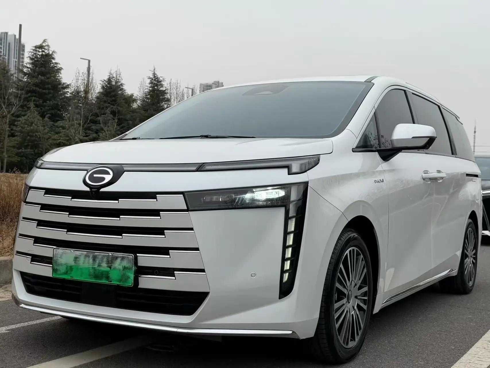 GAC Trumpchi E8 PHEV 2024 г. 20000 км.