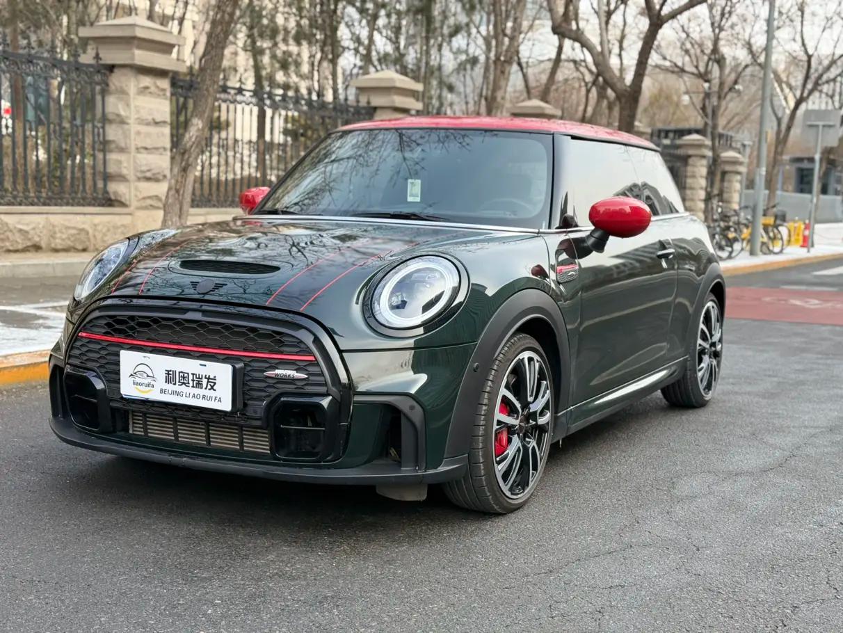 MINI JCW 2022 г. 29000 км.