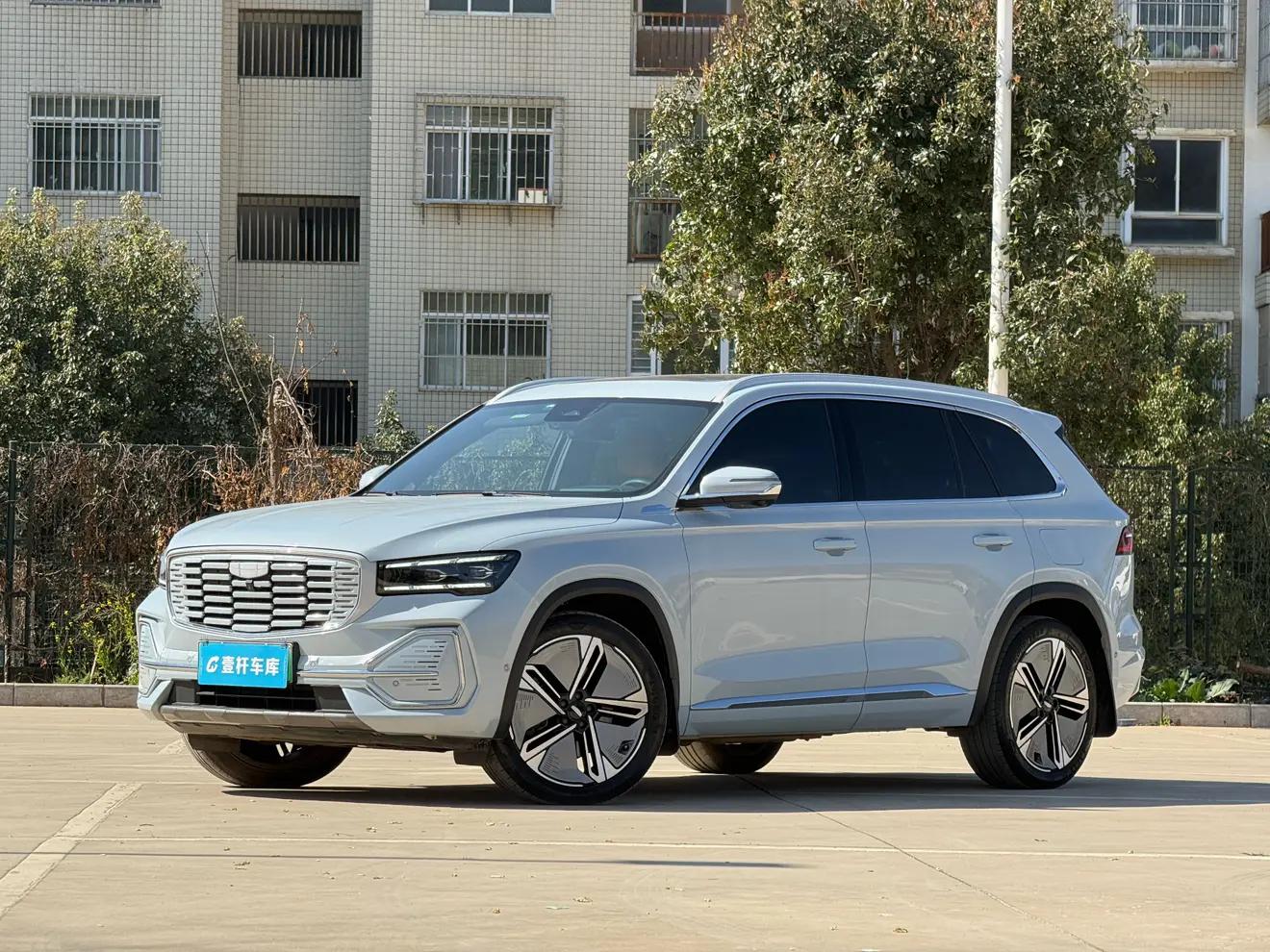 Geely Monjaro (extended range electric version) 2024 г. 45047 км.