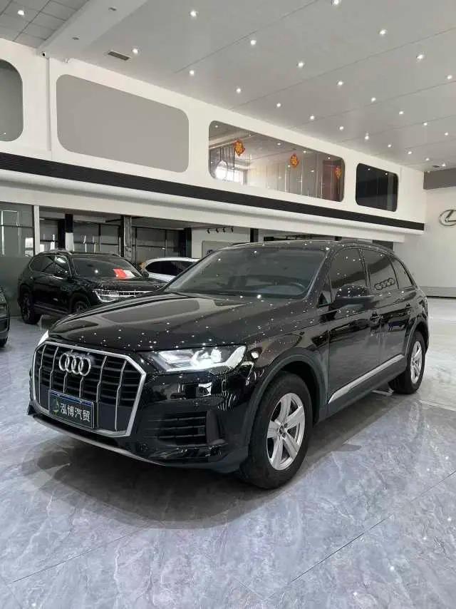 Audi Q7 2023 г. 86049 км.