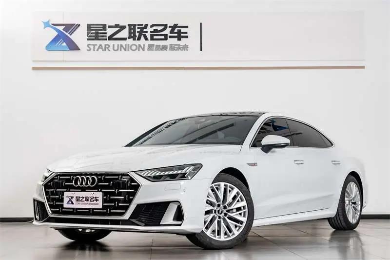 Audi A7L 2023 г. 15291 км.