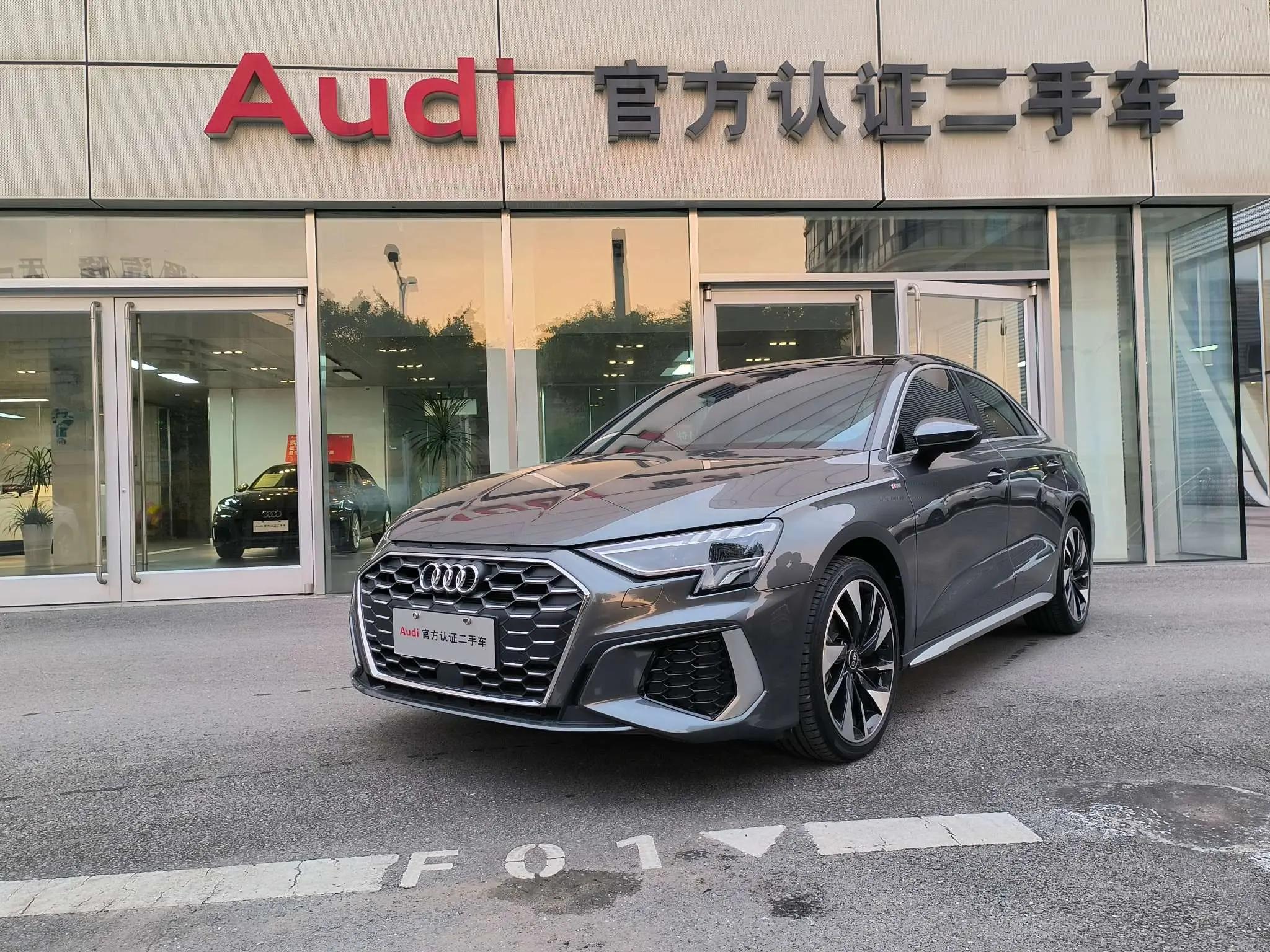 Audi A3 2024 г. 7584 км.
