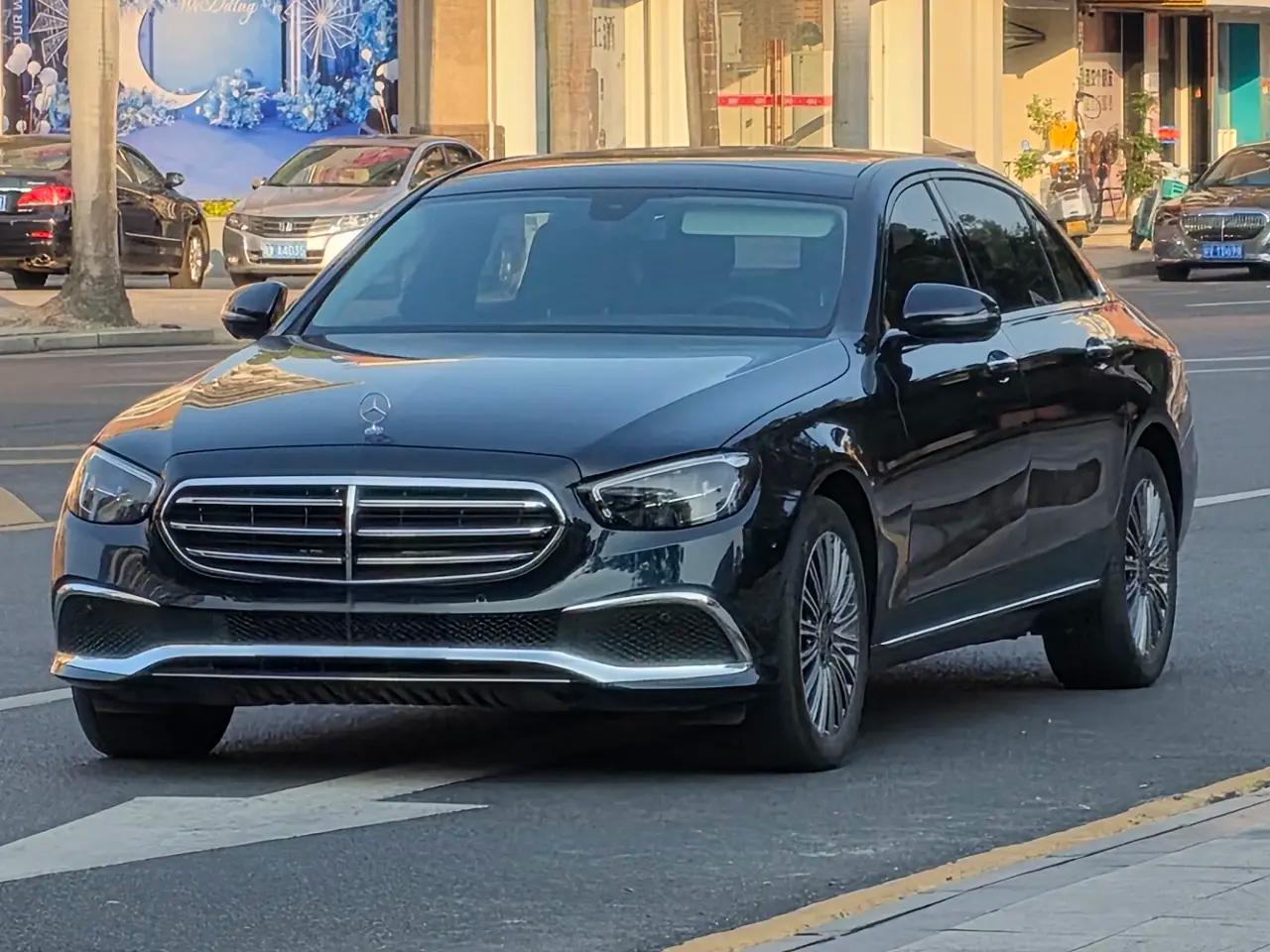Mercedes-Benz E-Class 2024 г. 45138 км.