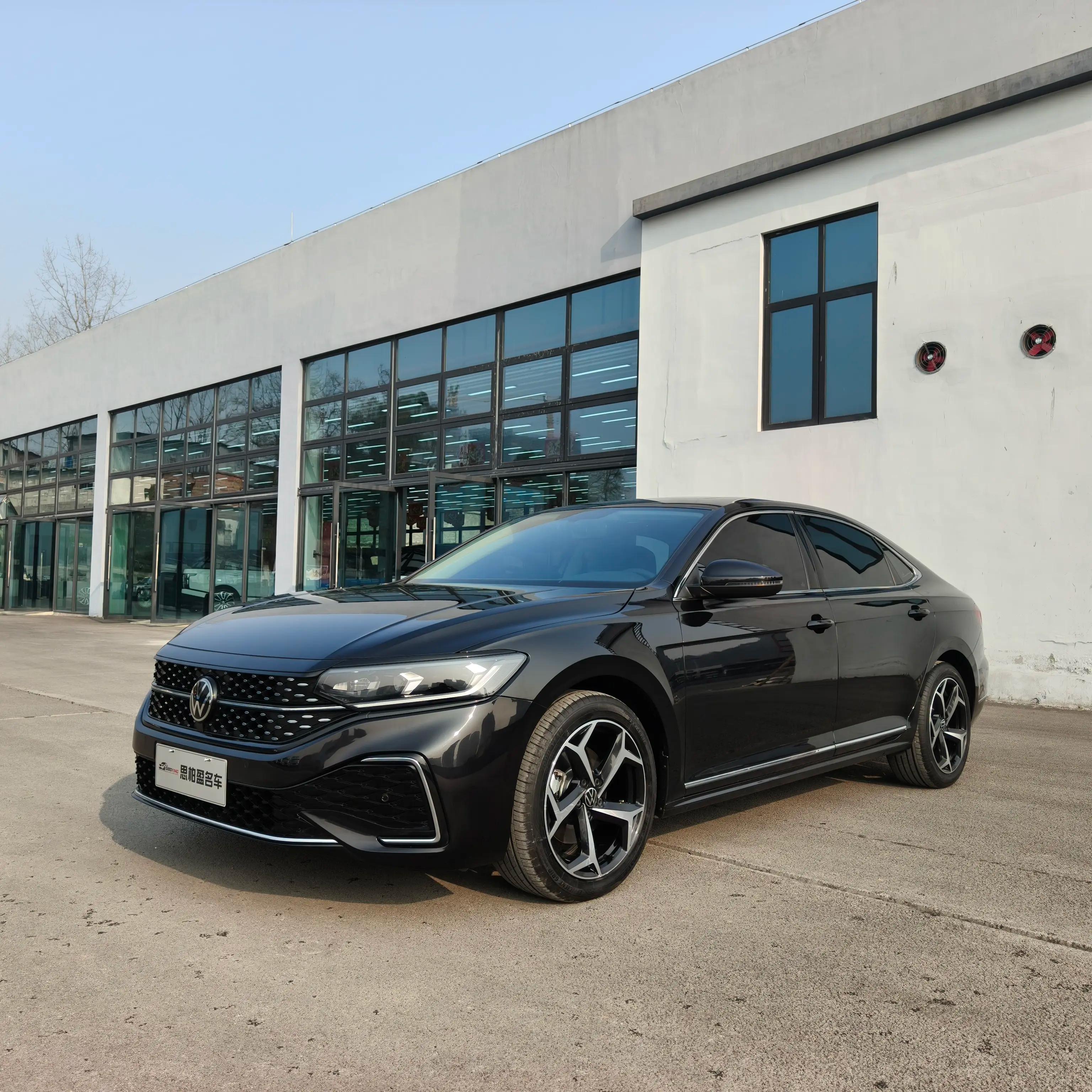 Volkswagen Passat 2024 г. 26043 км.