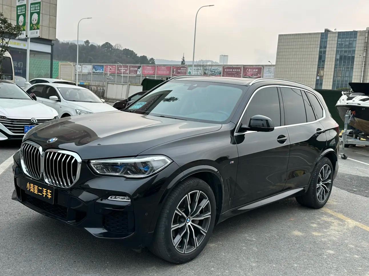 BMW X5 2021 г. 52075 км.