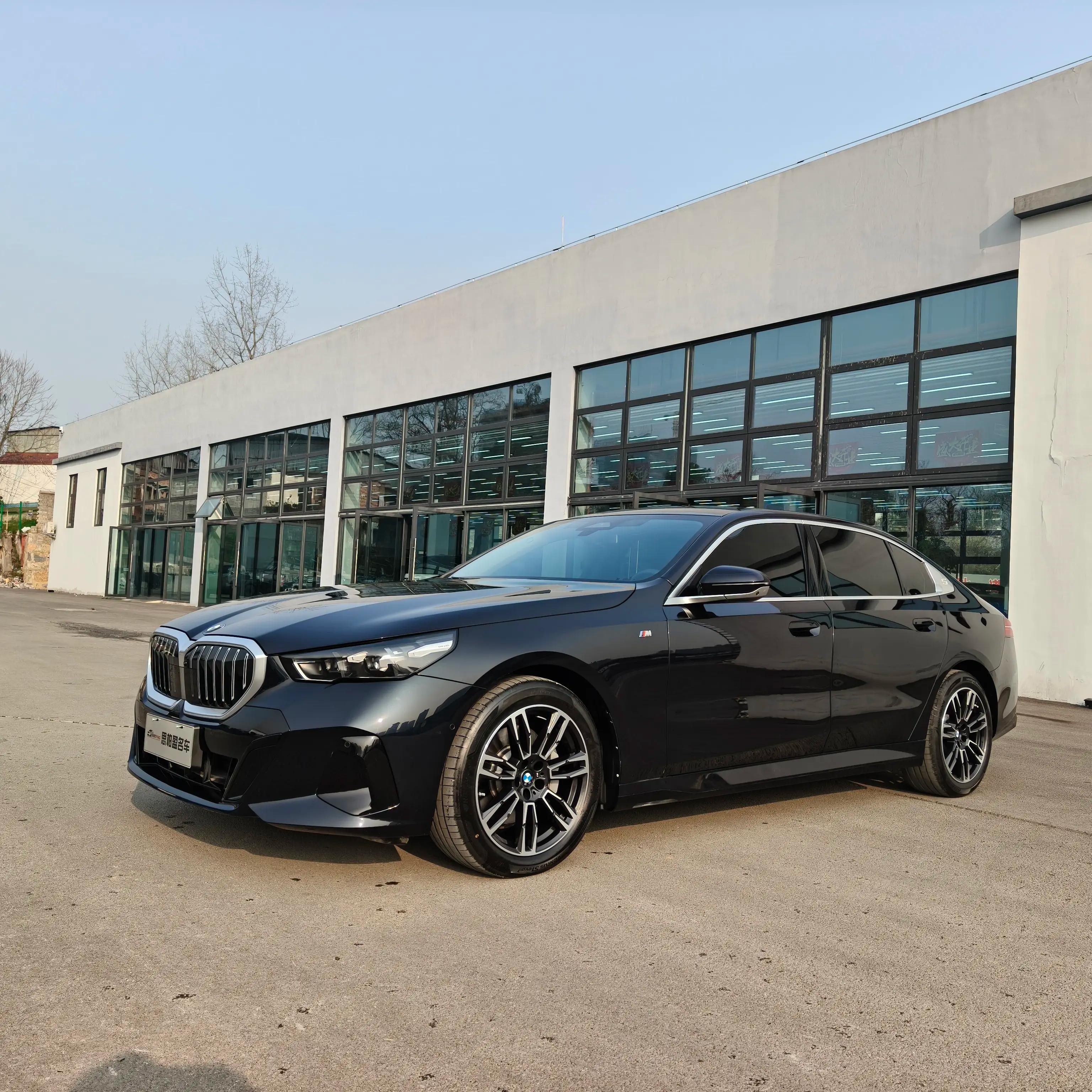 BMW 5 Series 2025 г. 6067 км.