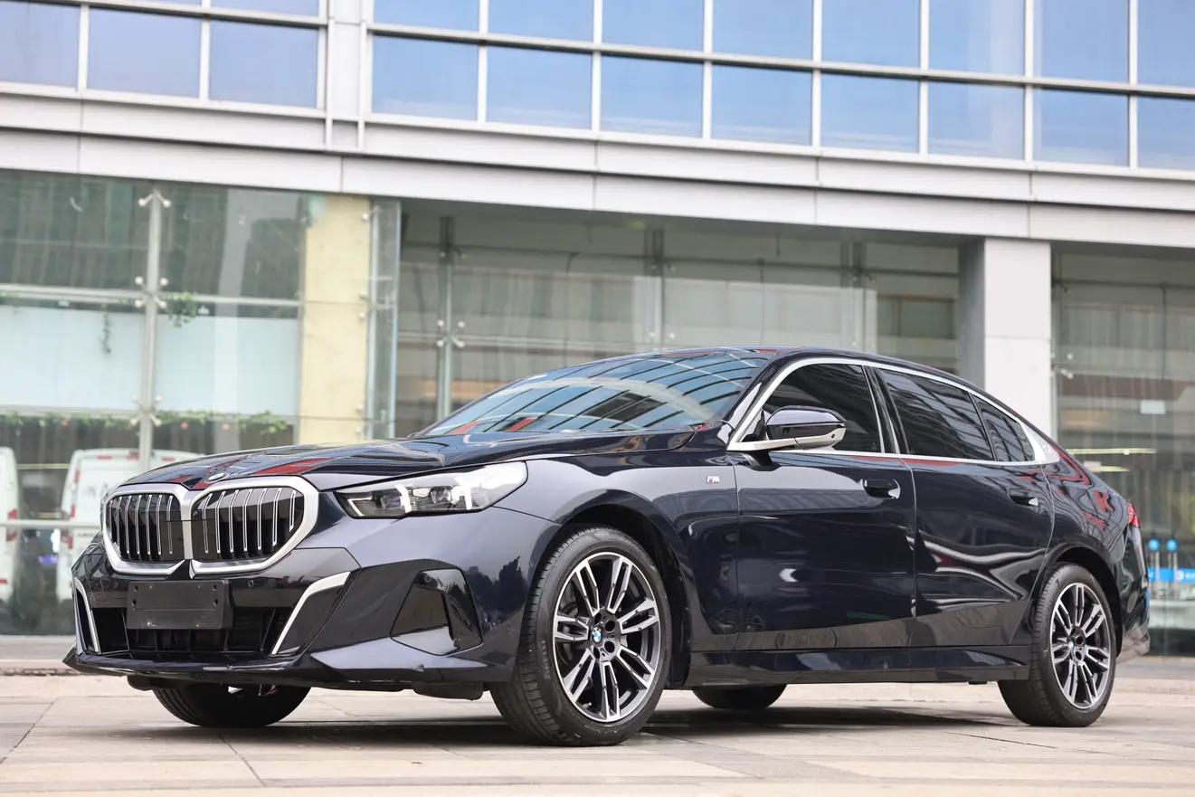 BMW 5 Series 2024 г. 29047 км.