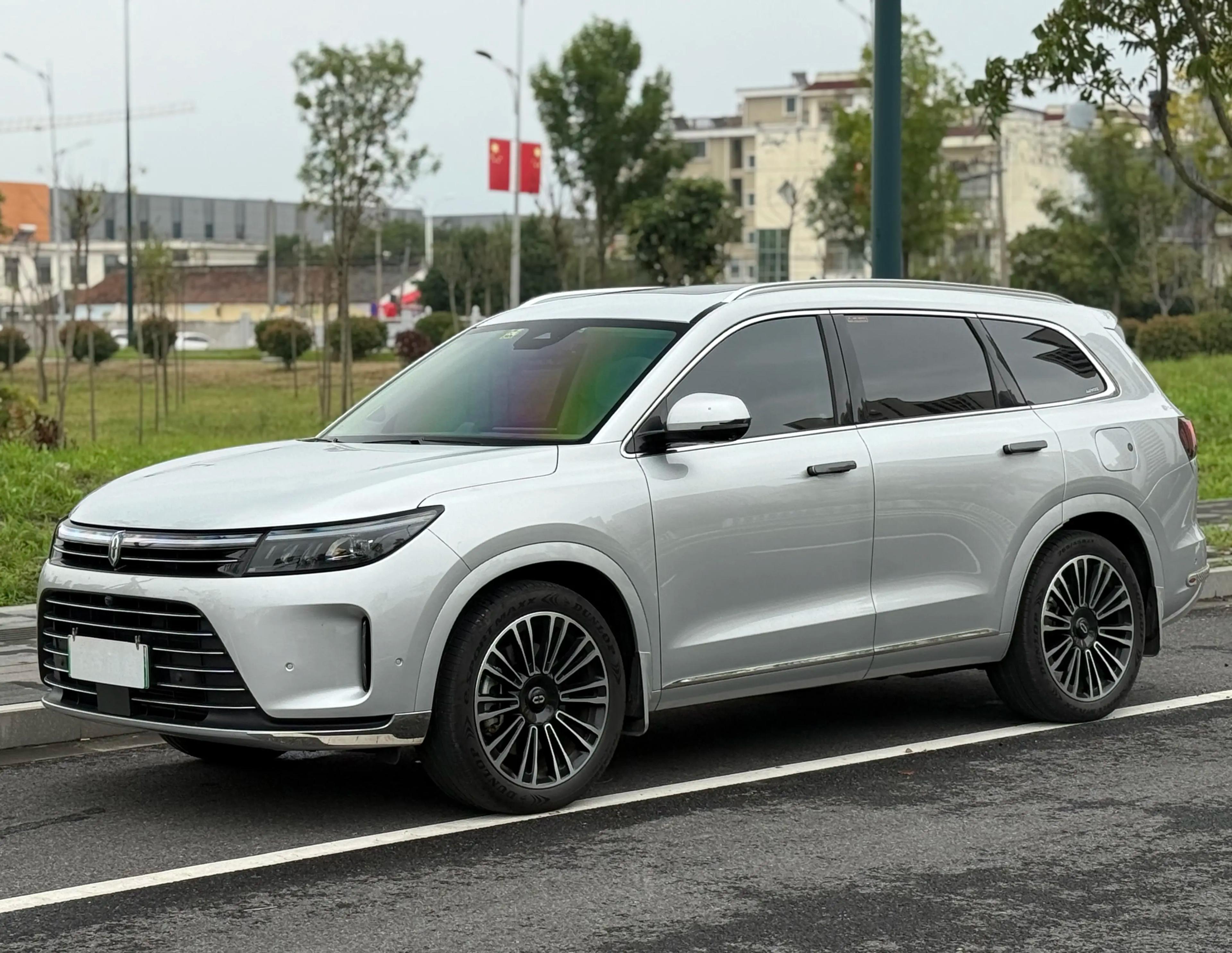 AITO M7 2024 г. 36090 км.