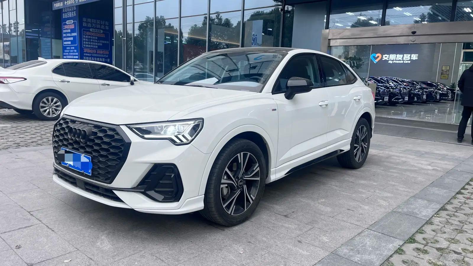 Audi Q3 Sportback 2023 г. 22002 км.